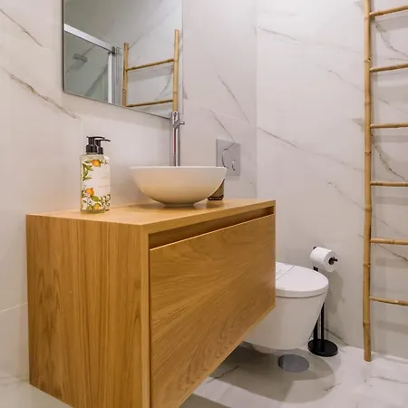 Art Deco 32 Luxury 2br Downtown Metro Ac Apartment Porto