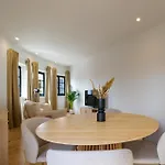 Art Deco 32 Luxury 2br Downtown Metro Ac * Πόρτο