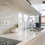 Art Deco 32 Luxury 2br Downtown Metro Ac