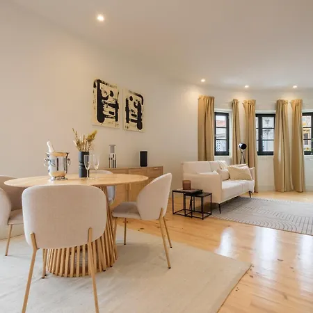 Art Deco 32 Luxury 2br Downtown Metro Ac * Porto