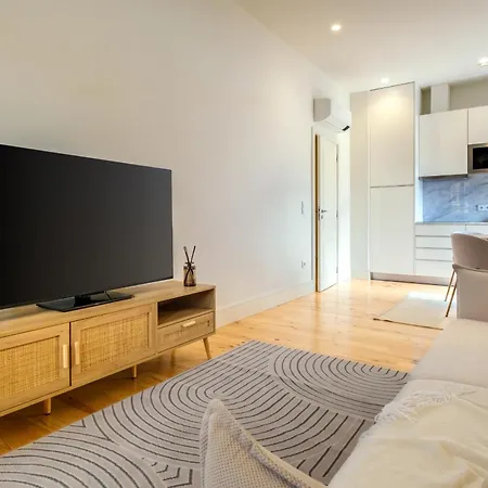 Art Deco 32 Luxury 2br Downtown Metro Ac Apartman