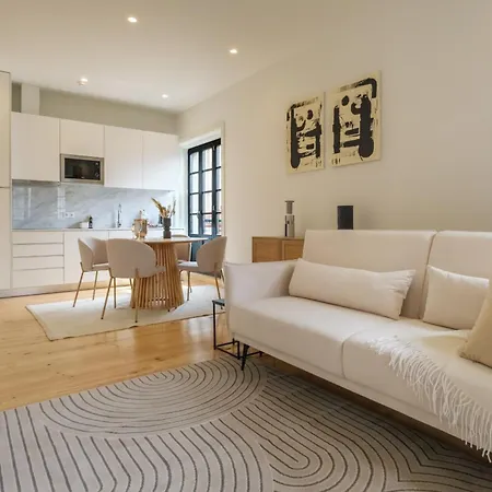 Art Deco 32 Luxury 2br Downtown Metro Ac Porto
